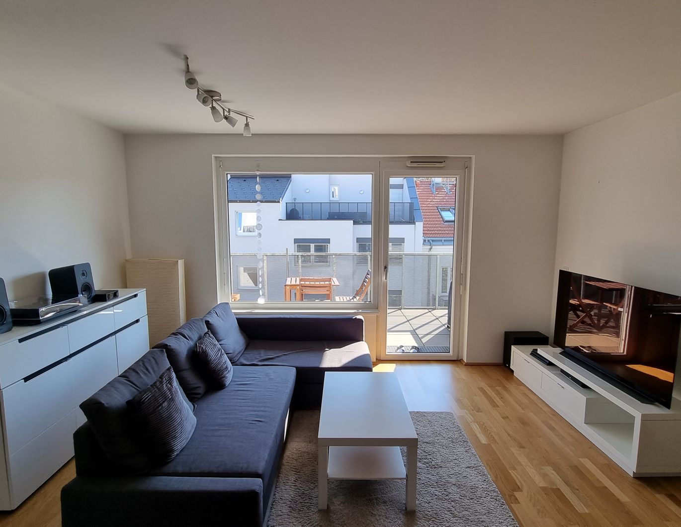 2-Zimmerwohnung mit Südbalkon in Innenhoflage (Neubau, keine Provision)