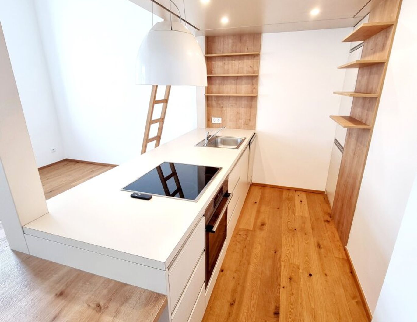 Hoch hinaus mit Ihrer Investition - DG-Neubau in Traumlage! WOW! Die perfekte City-Wohnung mit der U-Bahn um´s Eck! Beste öffentliche Anbindung + Wunderschönes Altbauhaus + TOP Infrastruktur! Jetzt zugreifen!