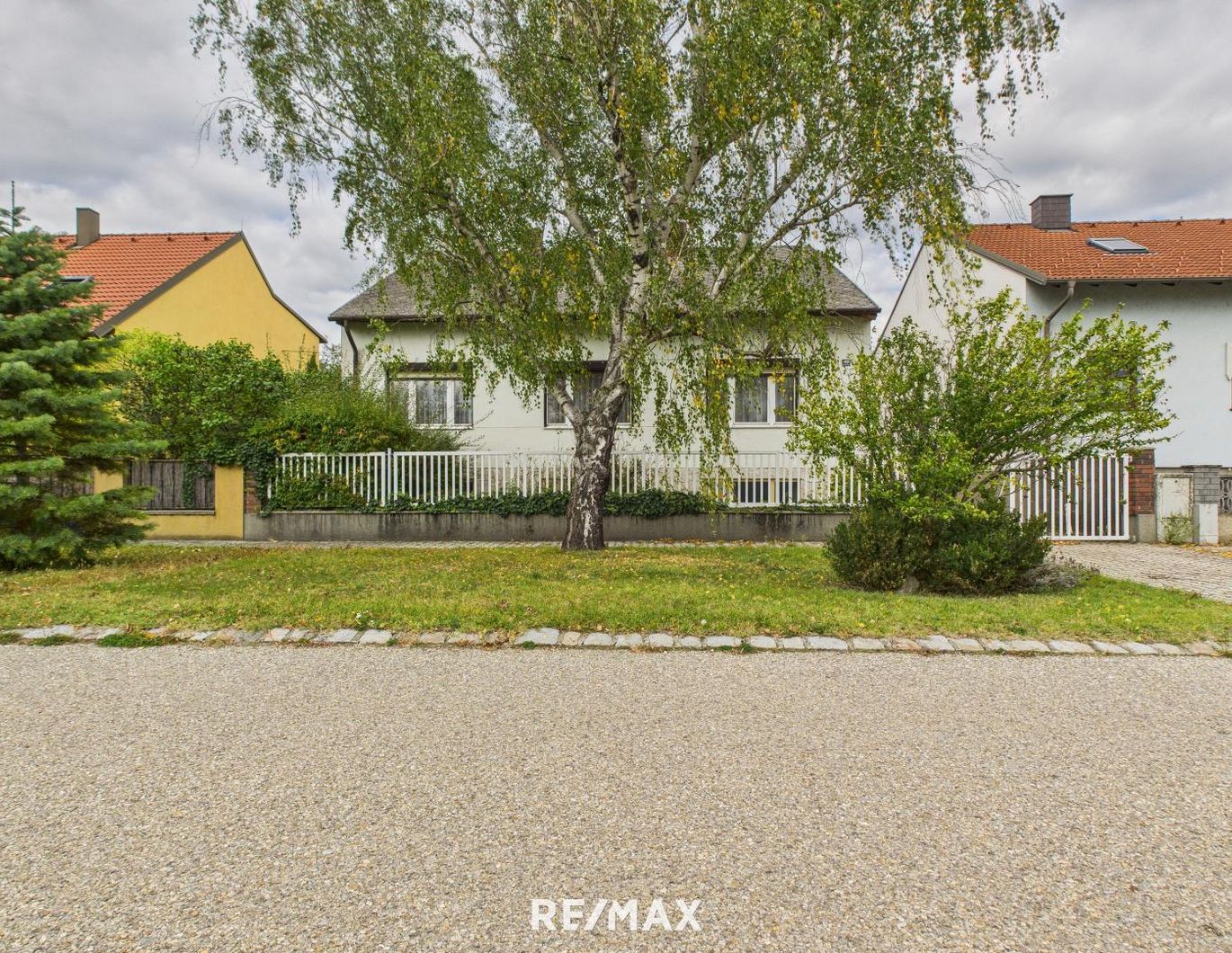 Viel Raum, viel Grün, viel Potenzial - Solides Einfamilienhaus in Apetlon