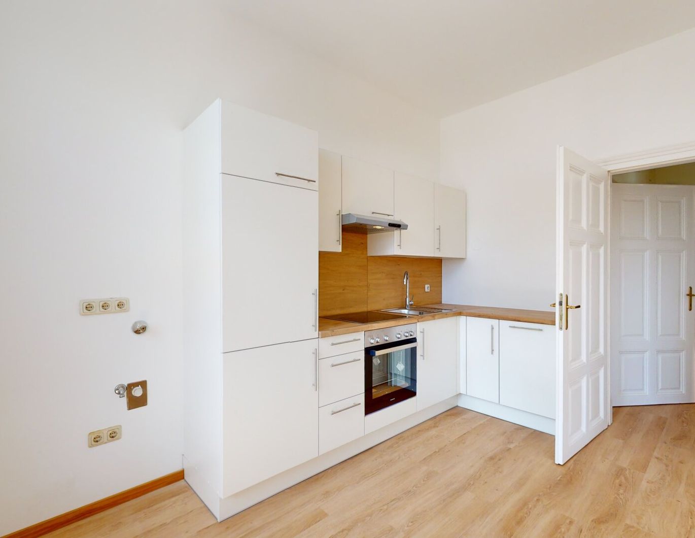 Zeitgemäßes Wohnambiente - Top renovierte 2-Zimmer-Wohnung