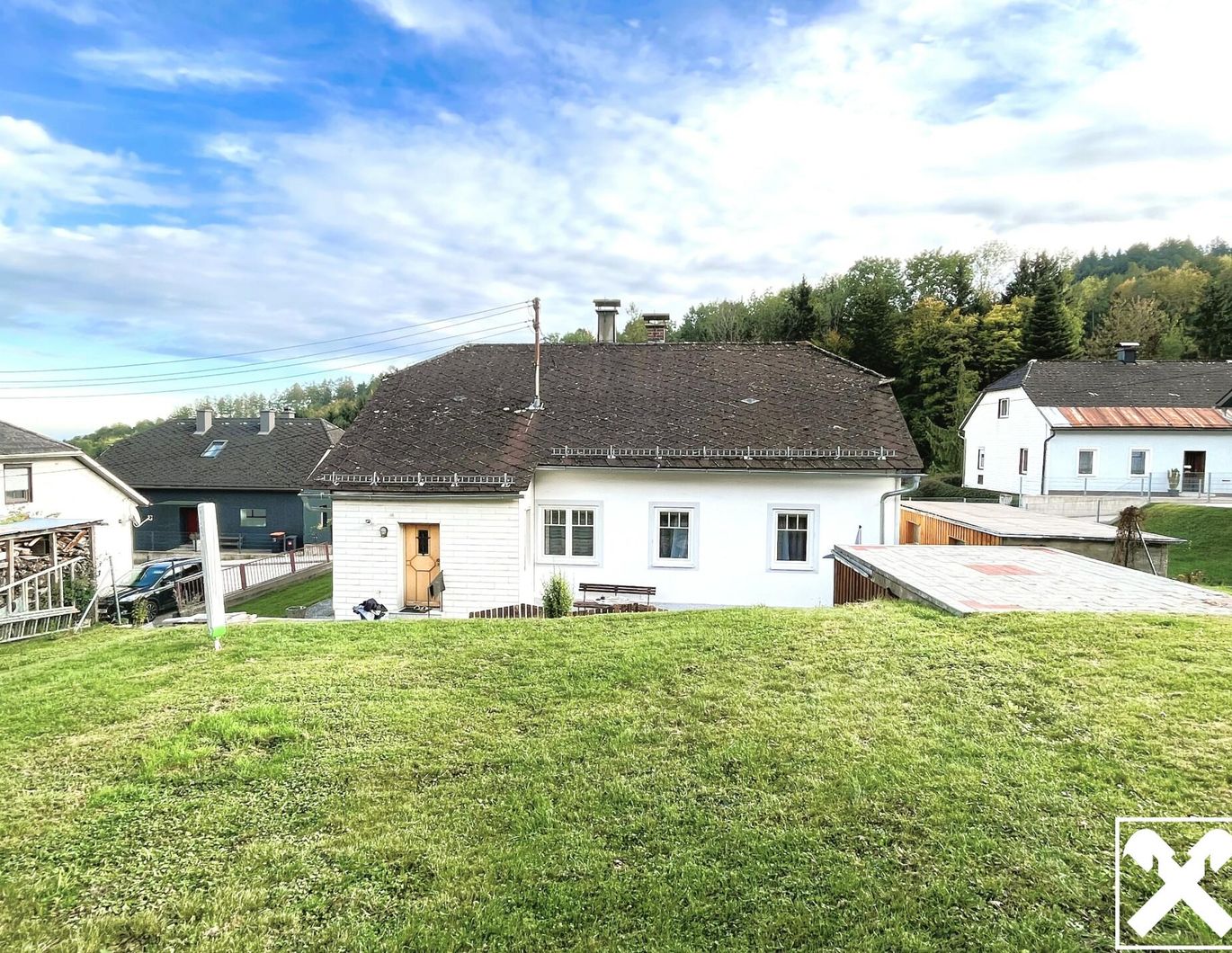 Leistbares Einfamilienhaus mit Garten und Gartenhütte!