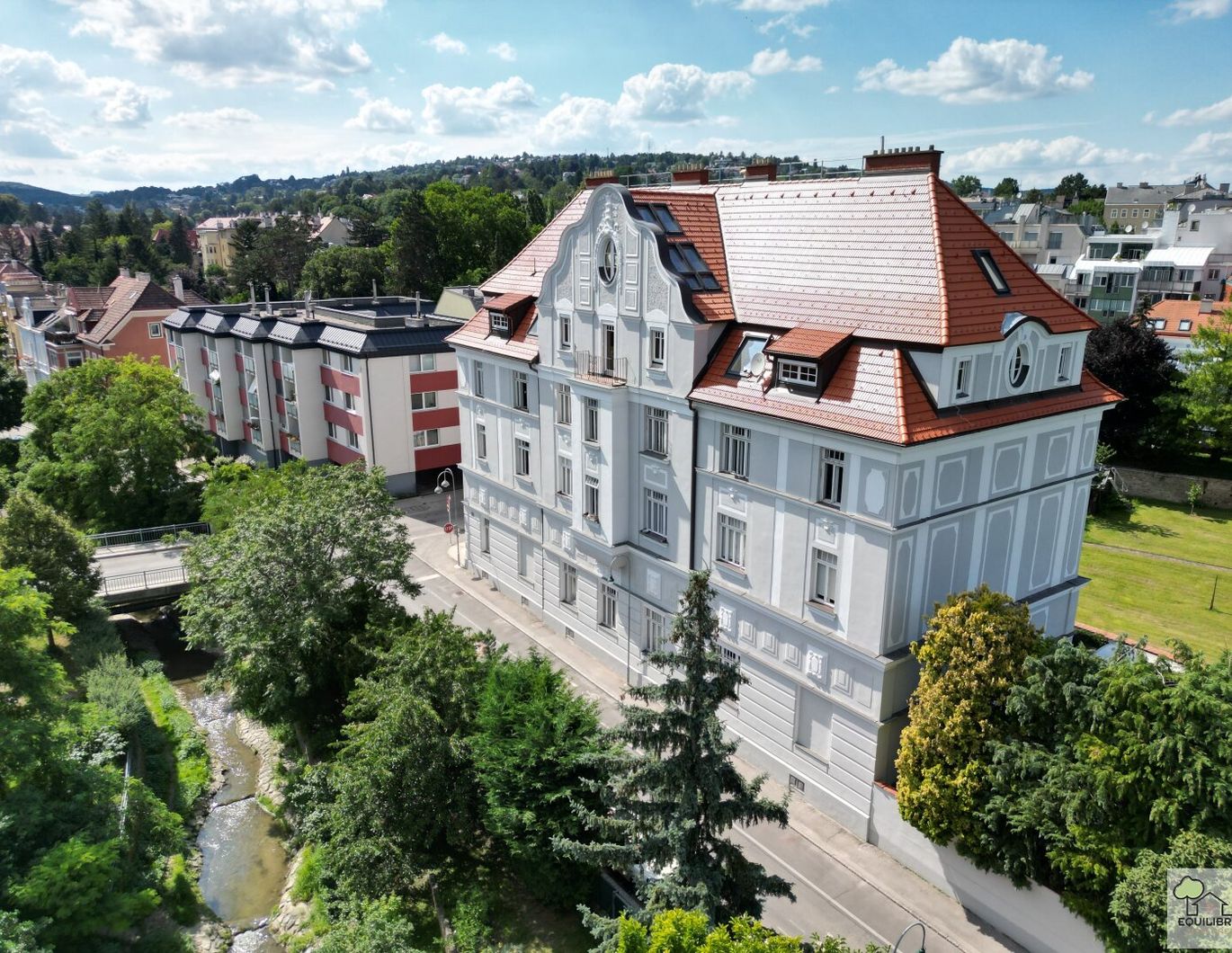 Gewinner des Klosterneuburger Stadtbildpreis 2024! Traumhafte Dachgeschosswohnung in Klosterneuburg - Modernes Wohnen mit Terrasse für 699.000,00 €!
