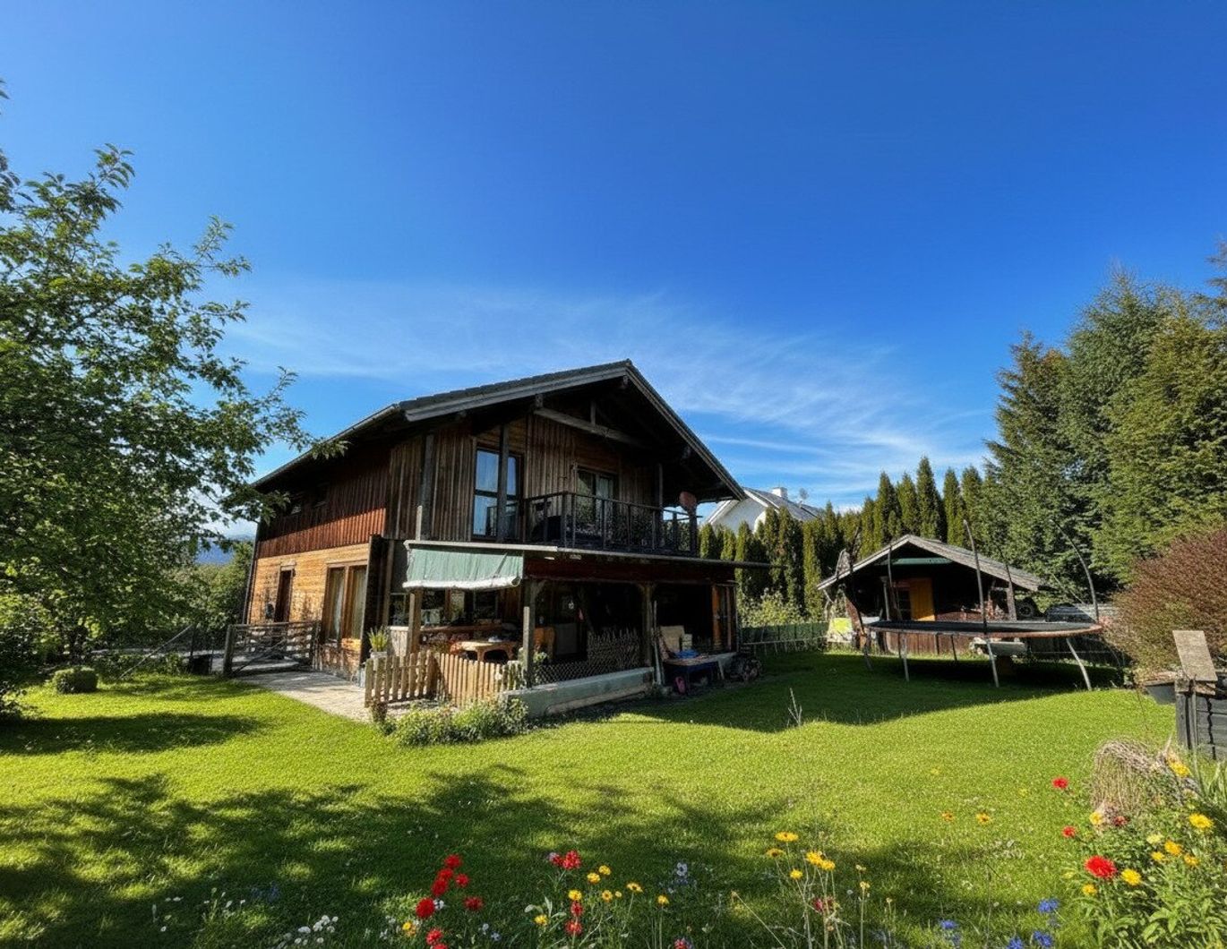 Lebensqualität pur- Gemütliches Holzhaus - Idyllische Waldrandlage - Nähe Faaker See