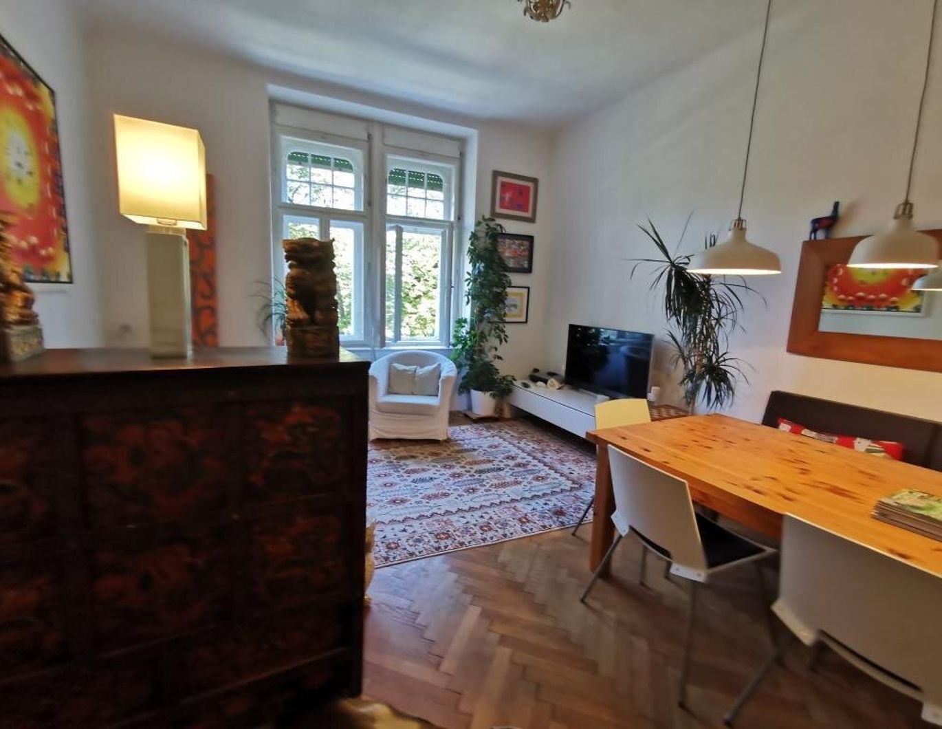 Familien aufgepasst: Wunderschöne 4-Zimmer-Wohnung mit großem Balkon am Hasnerplatz!