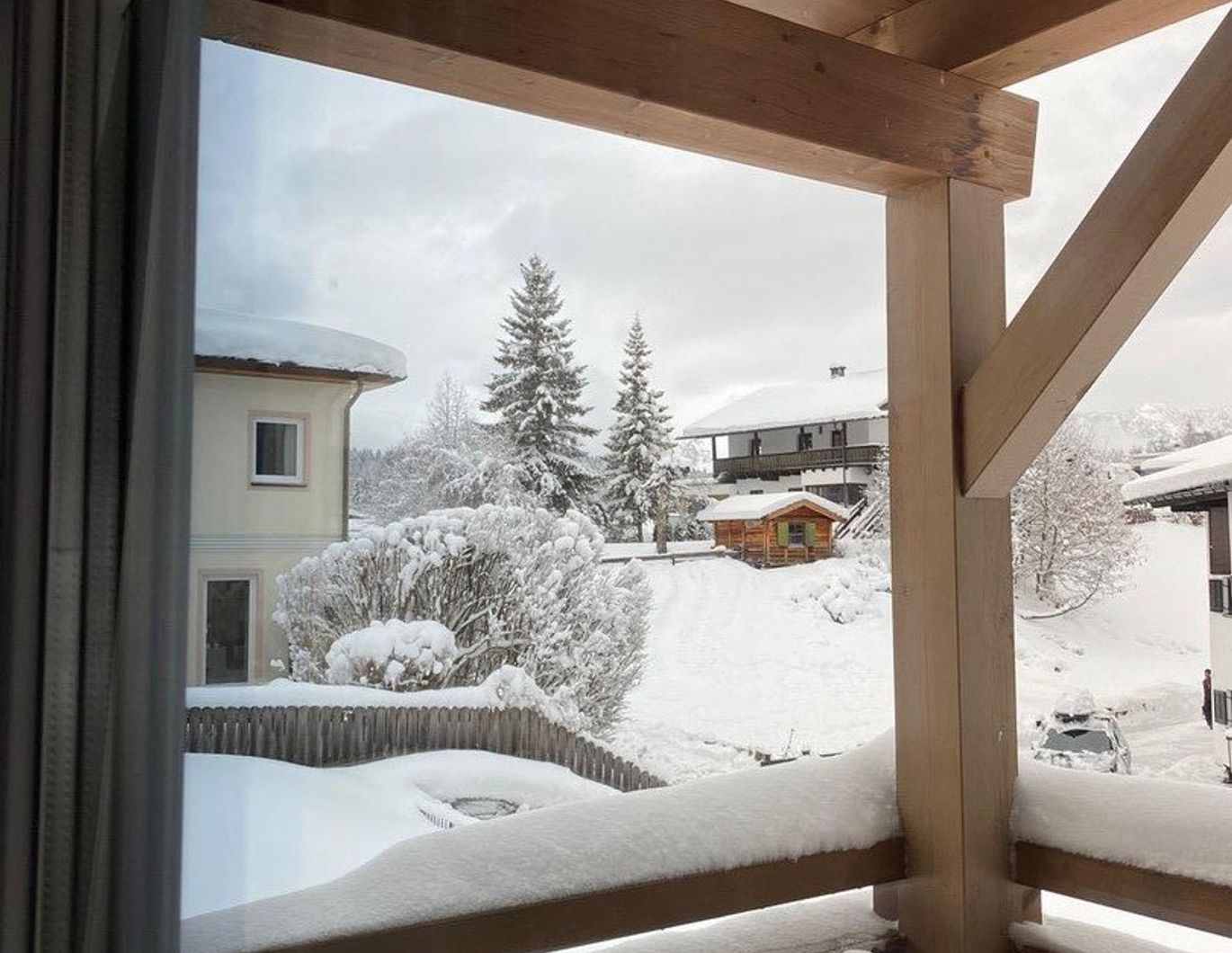 Provisionsfrei - gemütliche Wohnung mit Terrassen & Kamin