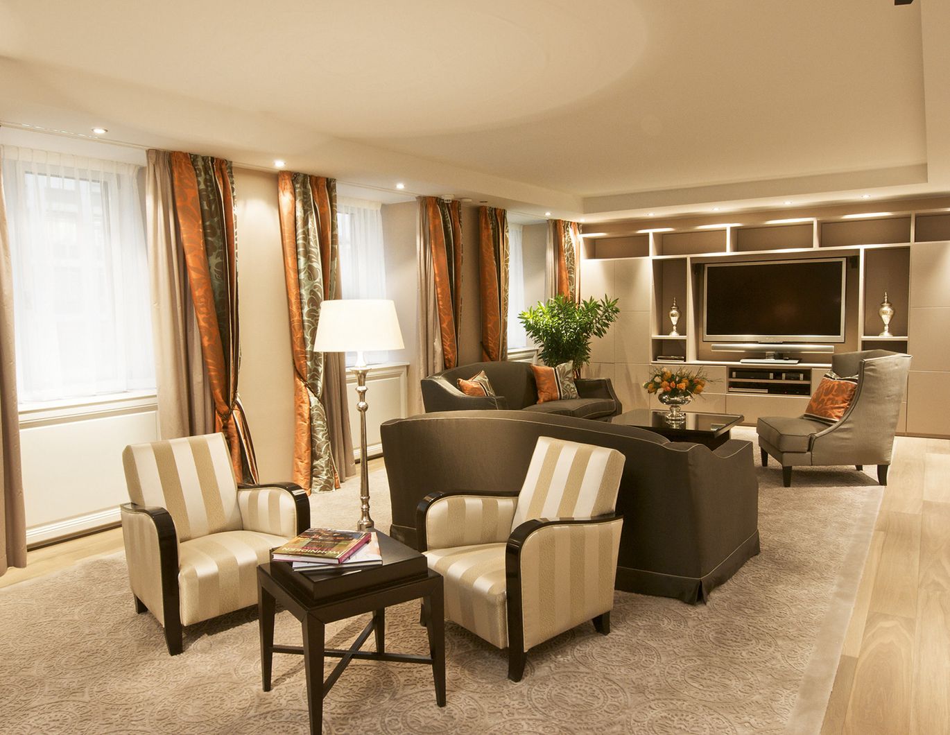 Premium Investment -  edel ausgestattetes Wohnungspaket in exklusiver Innenstadtlage mit 5 * Hotel-Service - zu kaufen in 1010 Wien