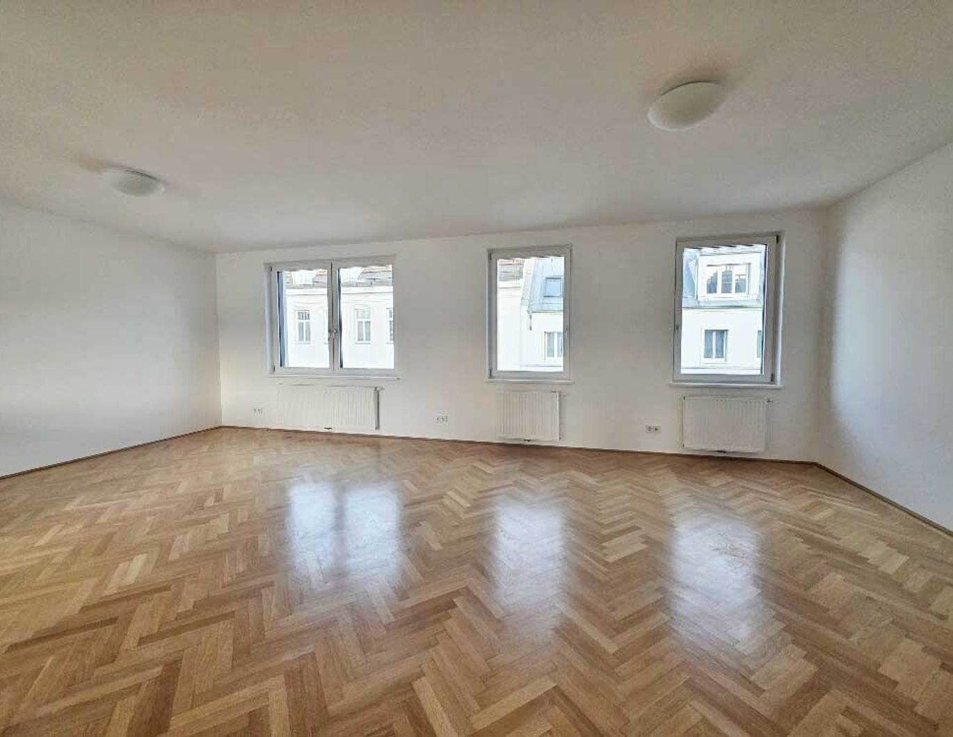 SOLLINGERGASSE | exklusive 4-Zimmer-DG-Maisonette in Ruhelage