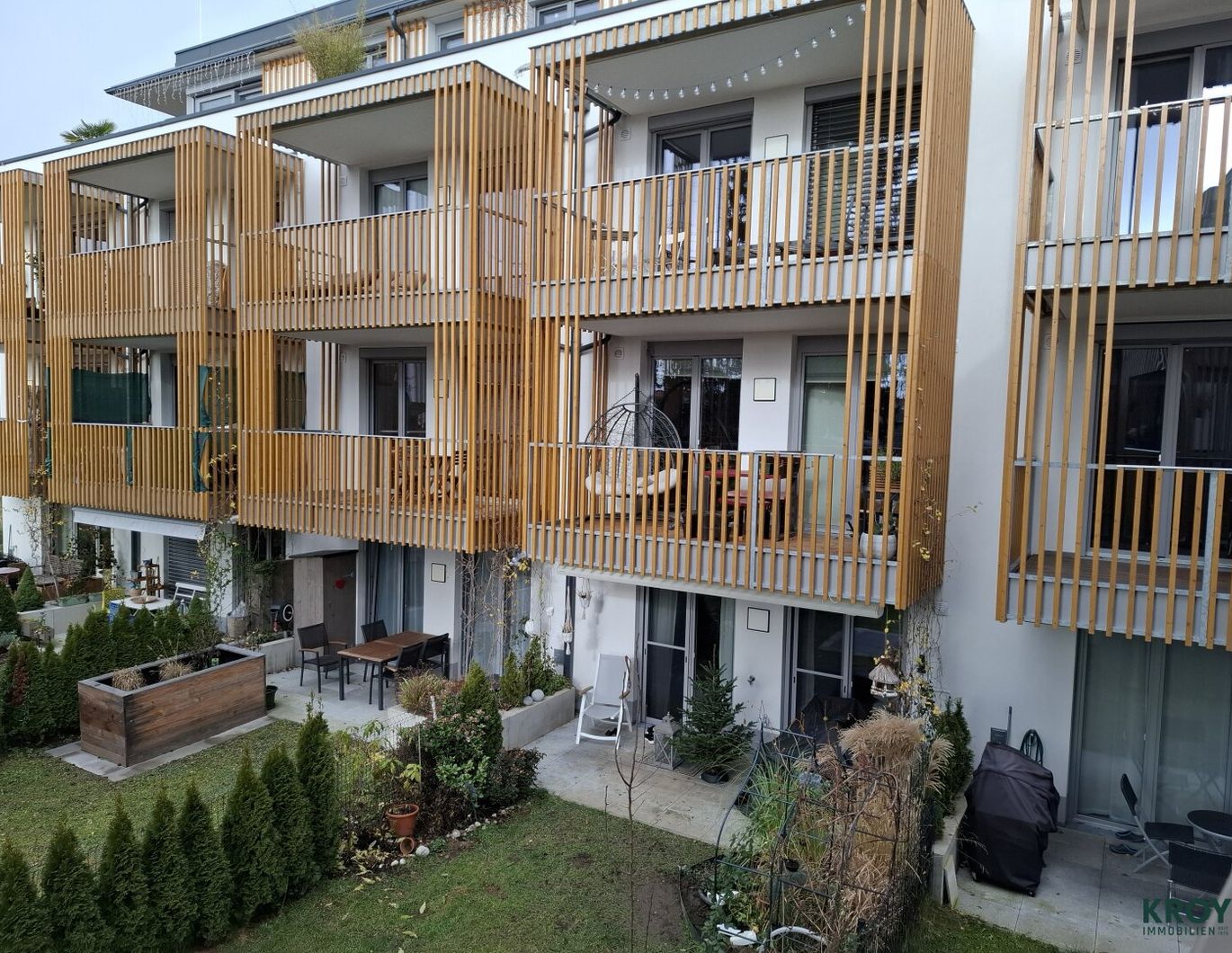 Attraktive 2 Zimmerwohnung mit West-Balkon und TG Platz - Top Ausstattung!