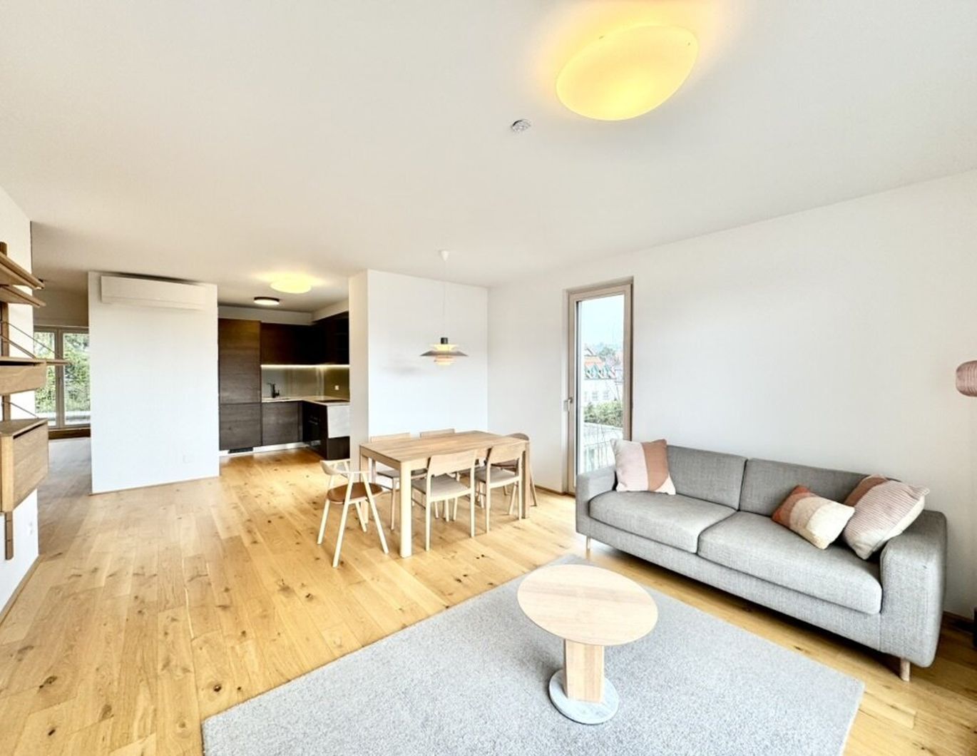 TRAUMHAFTER DACHGARTEN in RUHELAGE! Geschmackvoll möbliert I klimatisiert I 3 Terrassen I Garage uvm.!