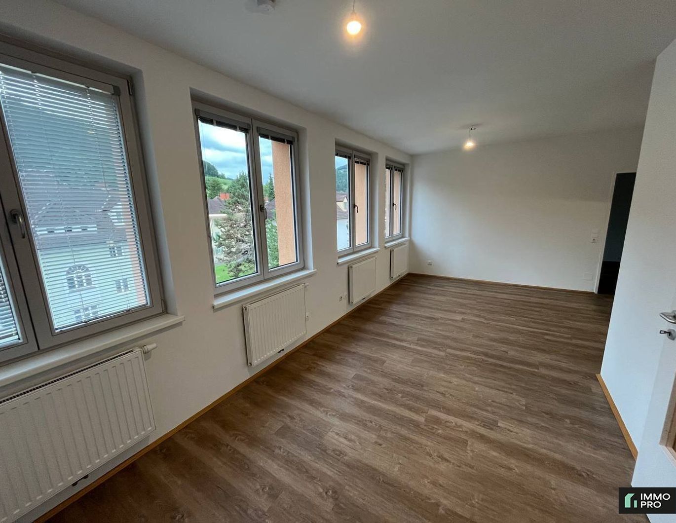 Neu sanierte 1,5-Zimmer-Wohnung mit neuer Einbauküche in Donawitz zu vermieten