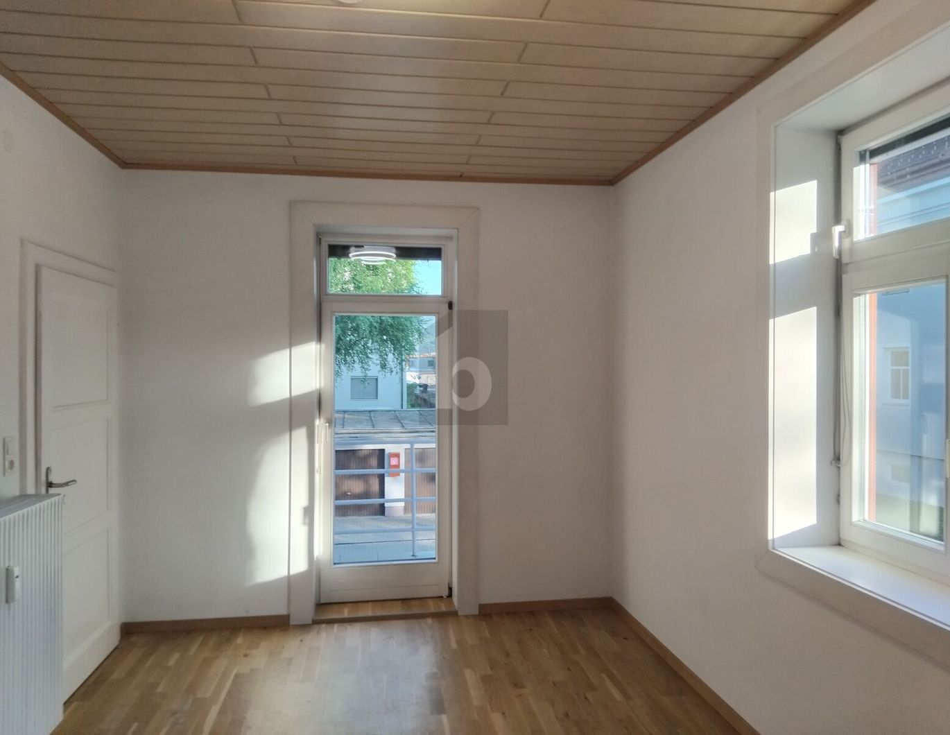 SEHR ZENTRAL IN RUHIGER LAGE