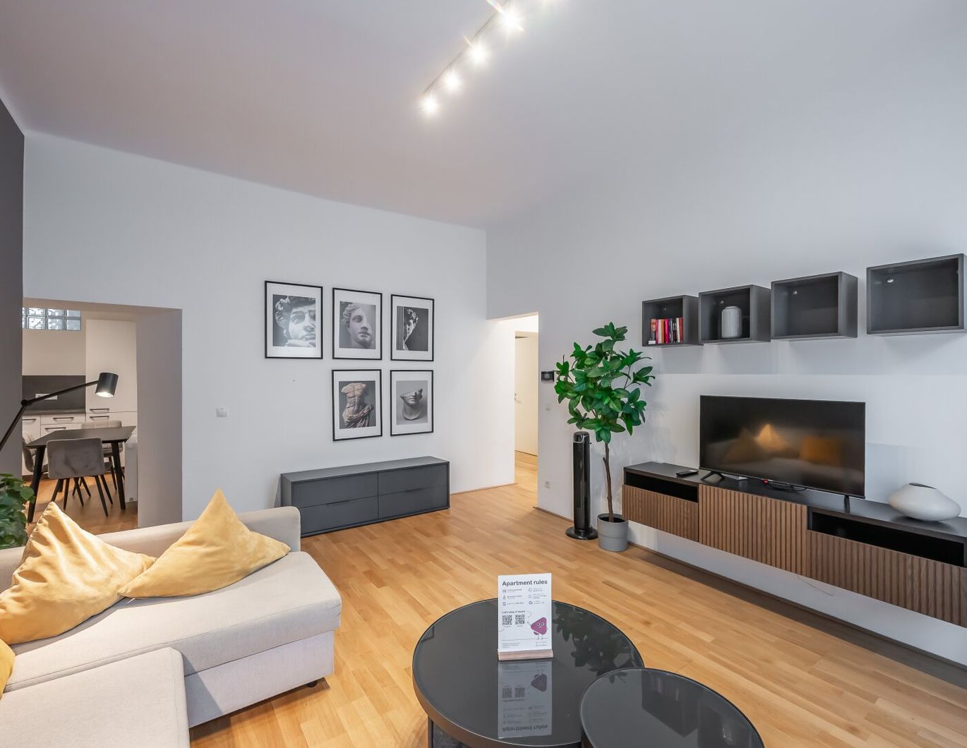 ++NEU++ Tolle möblierte 3-Zimmer Altbauwohnung in aufstrebender Lage!