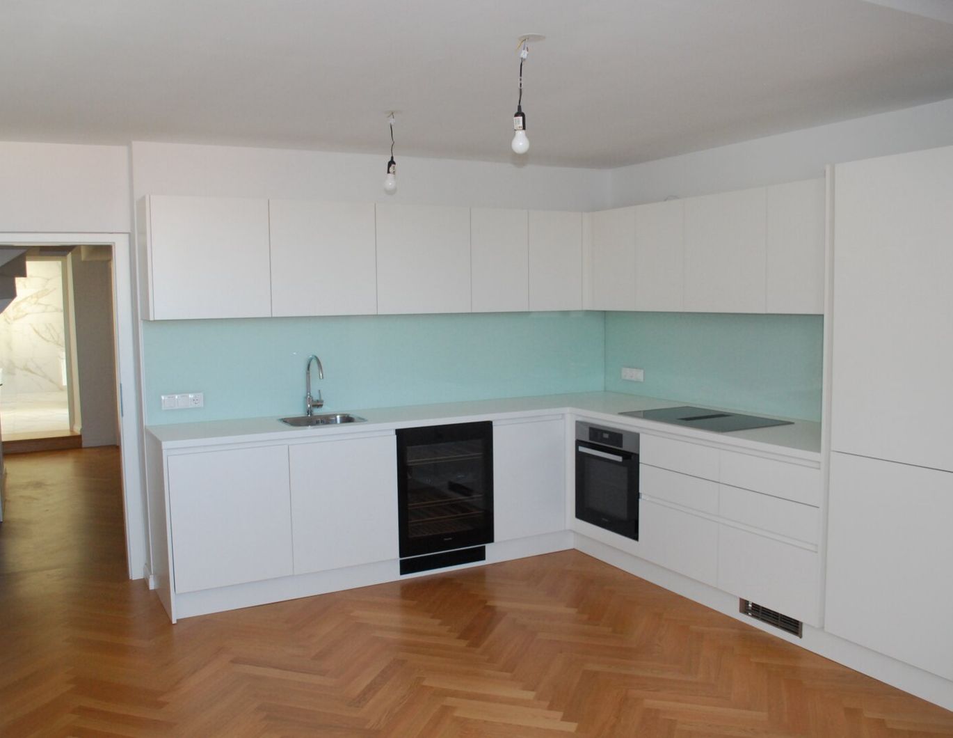 Rarität: 3-Zimmer DG mit Balkon - Erstbezug Nähe Hauptbahnhof & Theresianum