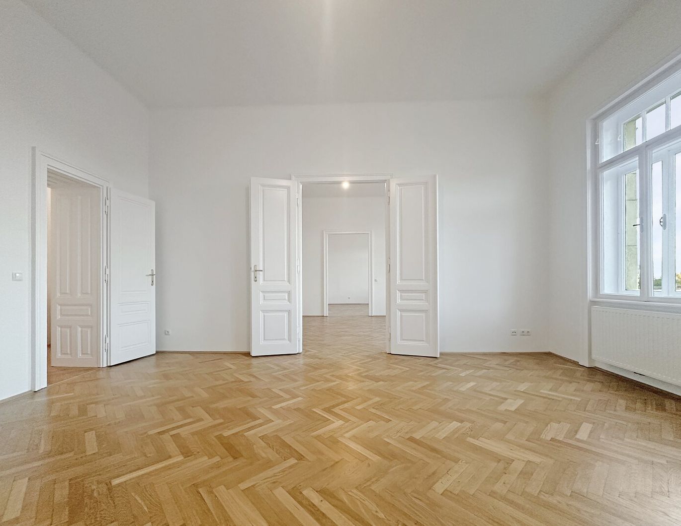 Stilvolle 4-Zimmer-Wohnung mit Veranda in Oberdöbling