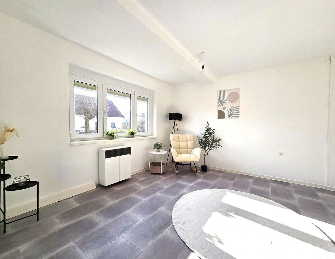 Einziehen & wohlfühlen: Modernisierte Wohnung mit neuer Küche & Gartenzugang!