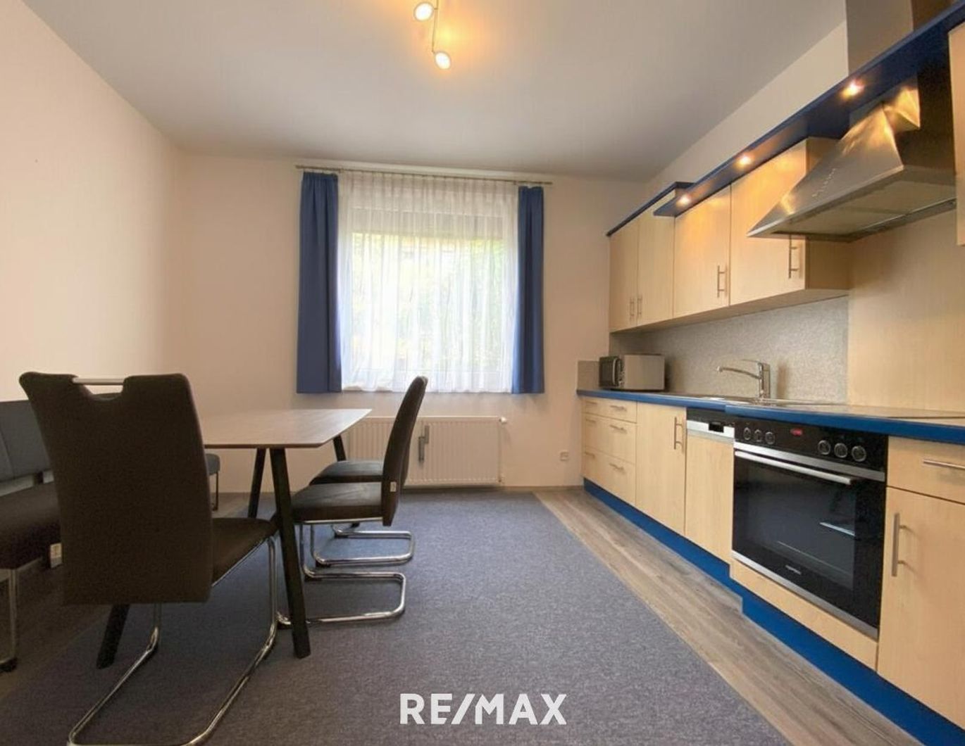 Zur Miete: Schön möblierte 2,5-Zimmer-Wohnung in Uni-Nähe - St. Martin