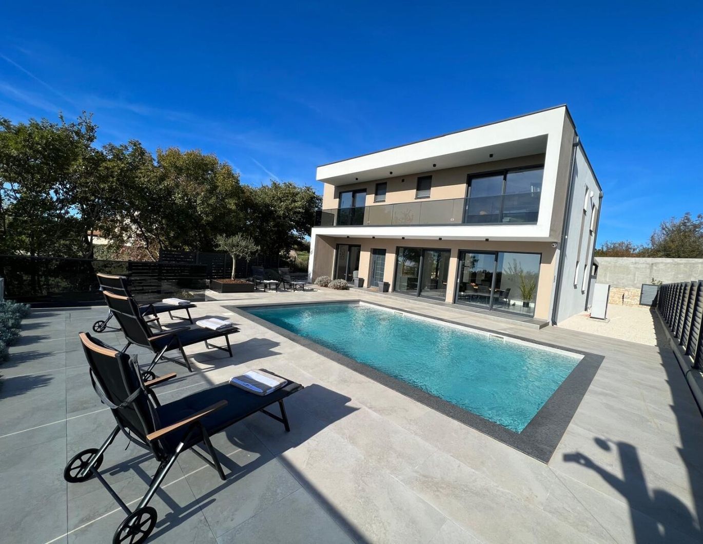 Mediterraner Luxus im Herzen Istriens - Exklusive Villen mit Pool und Sonnenterrasse