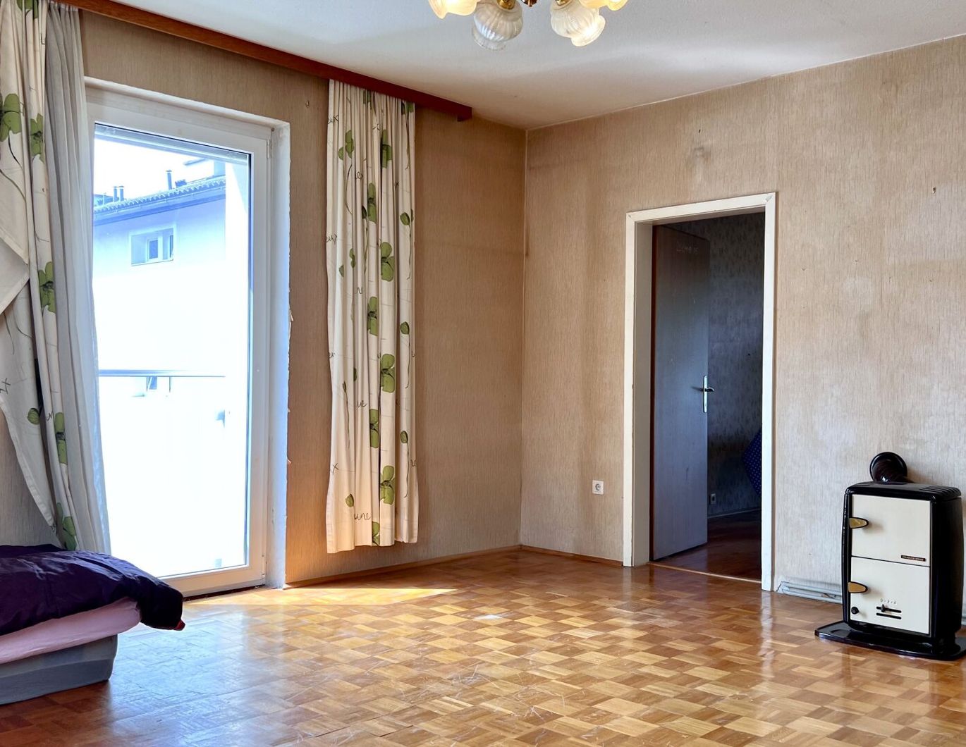 Wohntraum zum Gestalten! Sanierungsbedürftige 3-Zimmer Wohnung mit Balkon