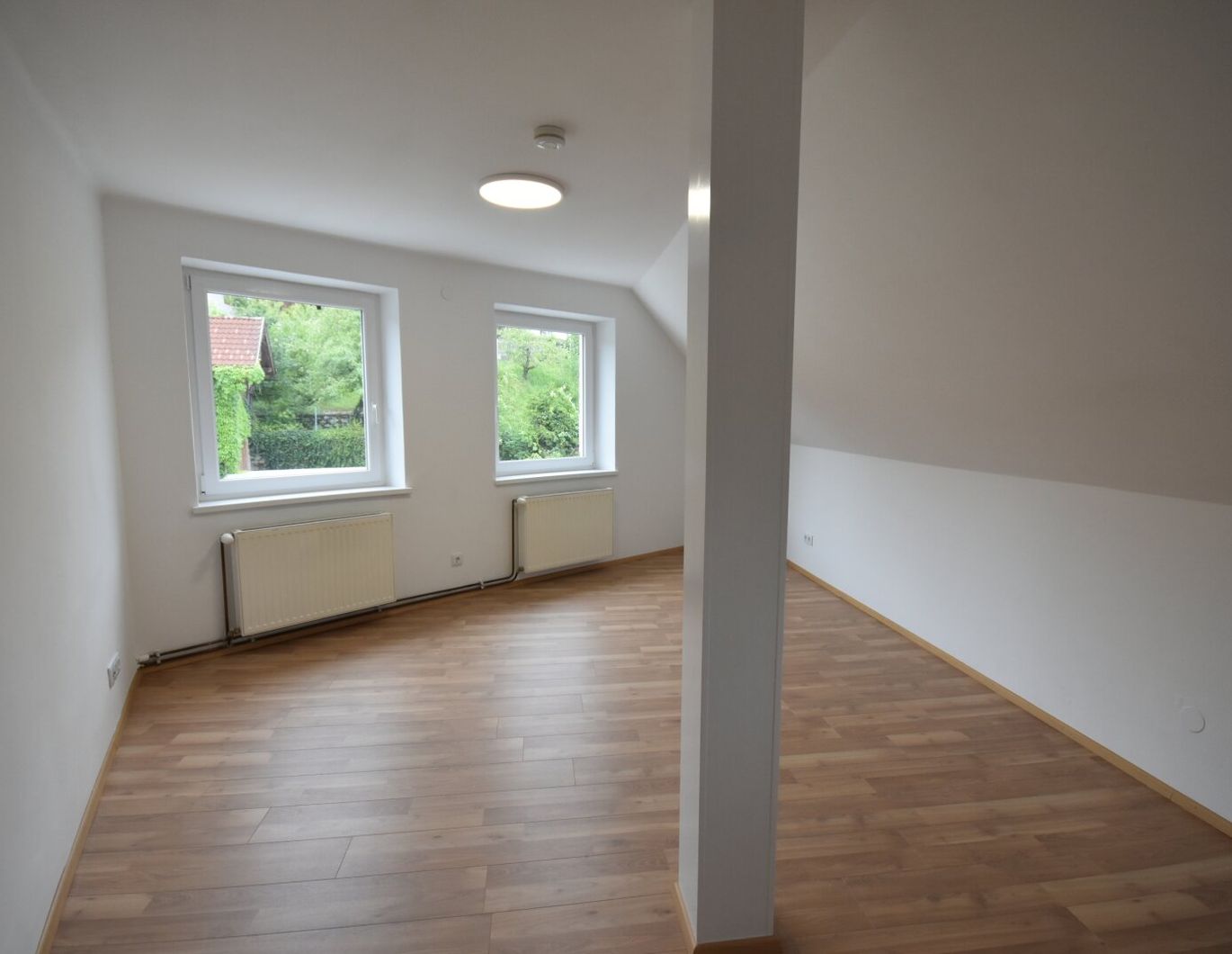 Wohnhaus mit Ausbaureserve in ruhiger Zentrumslage