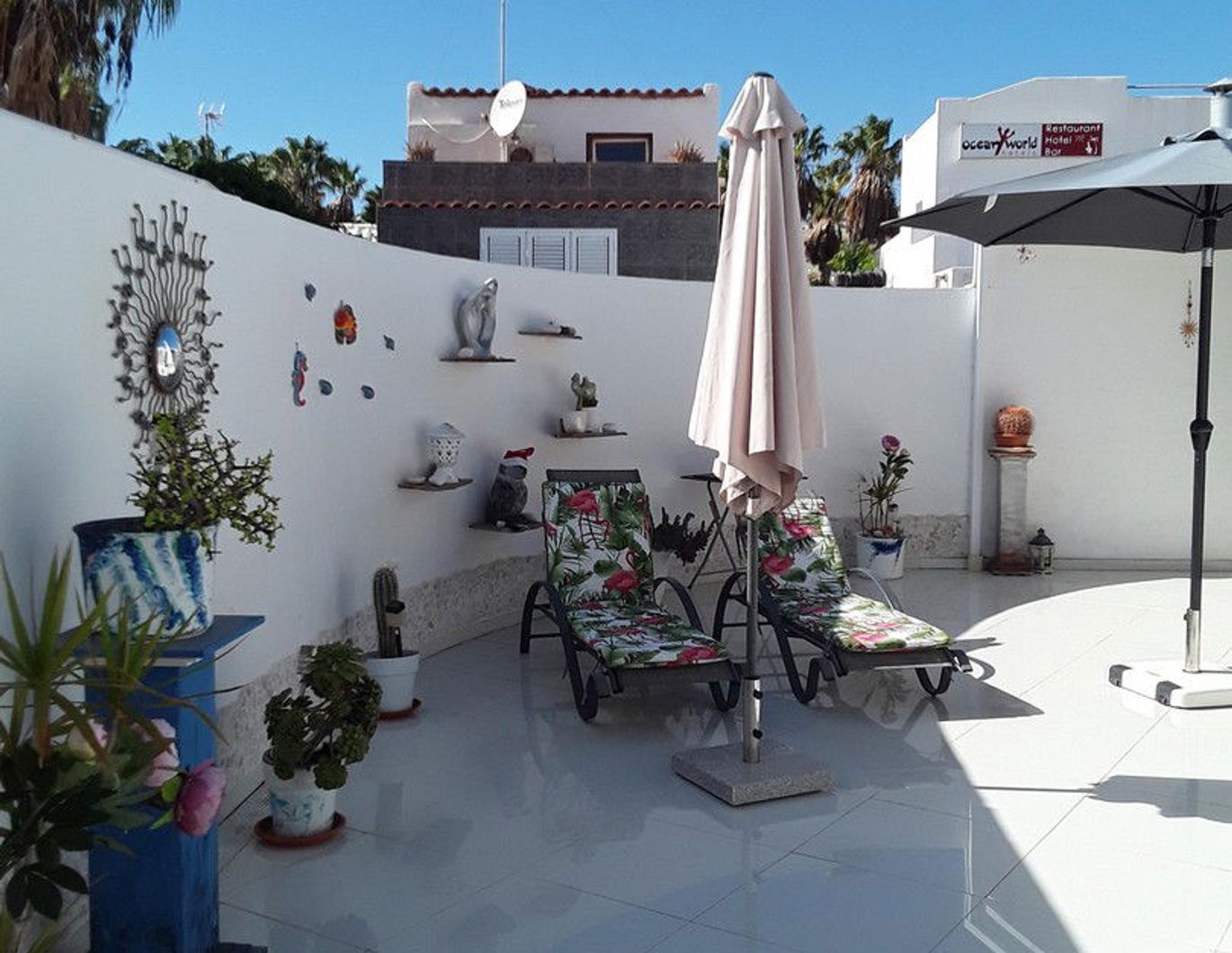 Sehr schöne, grosszügige Villa