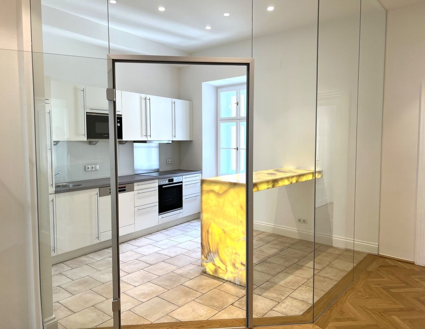 Erstklassiges, helles Apartment im Wiener Zentrum / First-class apartment in the centre of Vienna