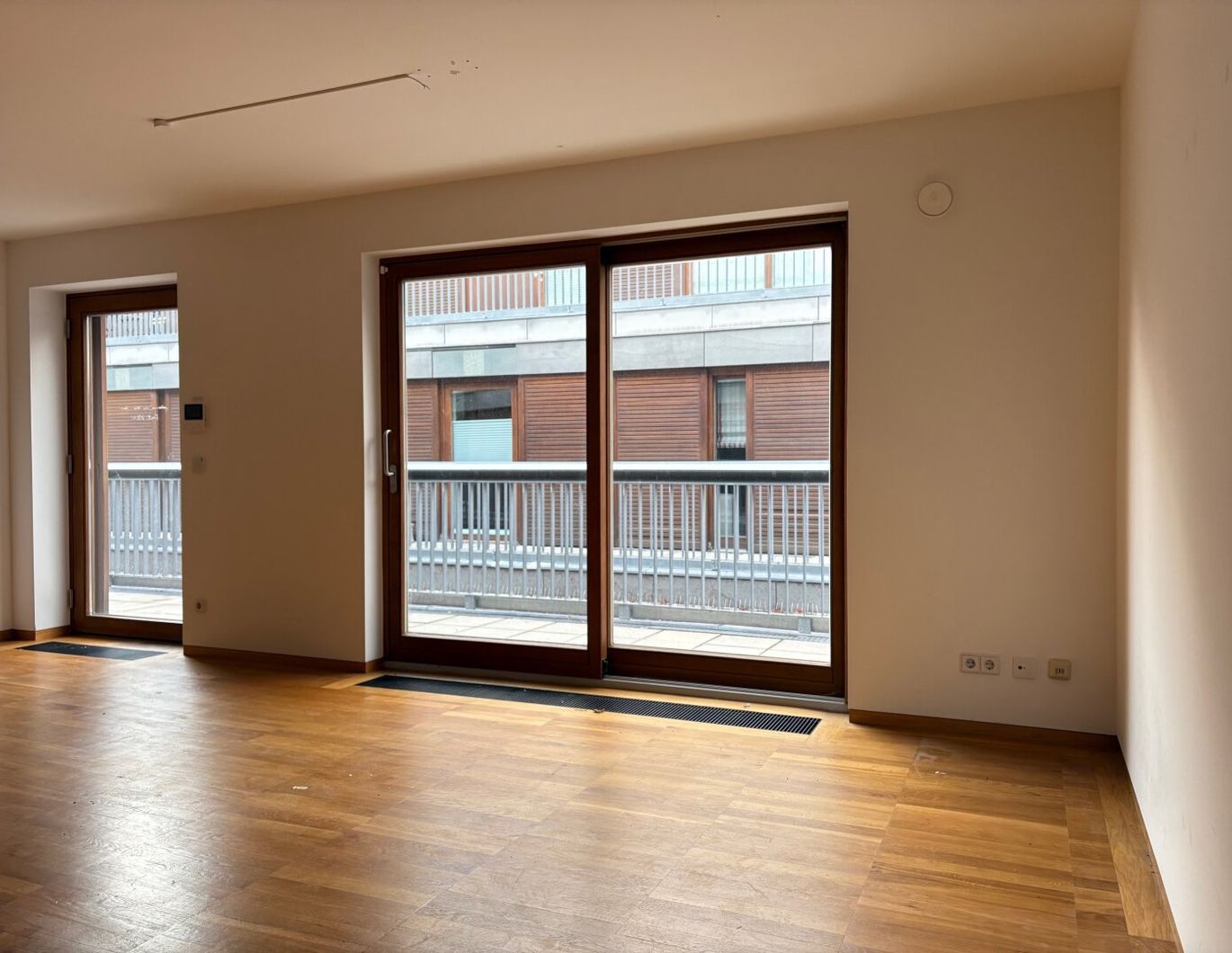 DIE PERFEKTE KLEINE STADTWOHNUNG MIT GEMEINSCHAFTS-DACHTERRASSE NÄHE STEPHANSPLATZ