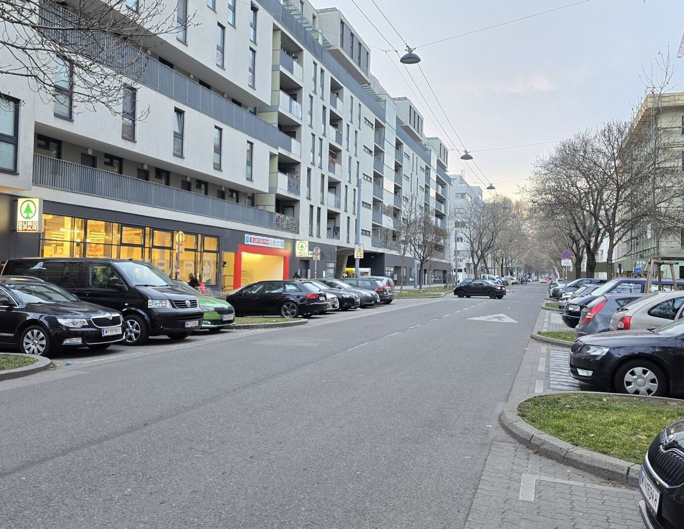 Unsaniert, 1 Zimmer, (WU Uni.)