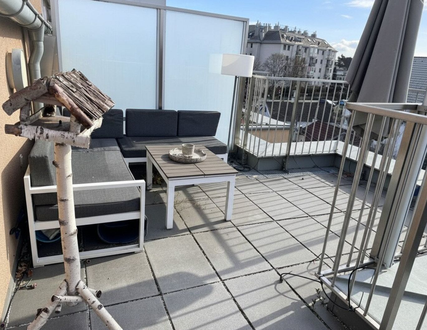 2 Zimmer Dachgeschoßwohnung mit Terrasse