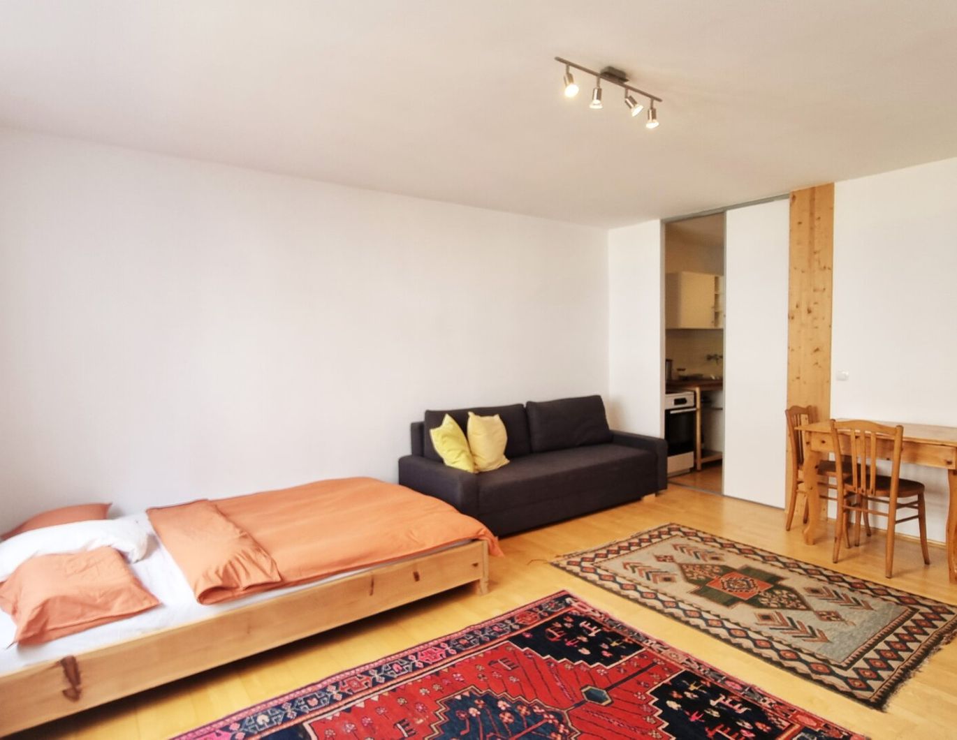 Gut geschnittene, helle Einzimmerwohnung direkt bei Wien-Mitte