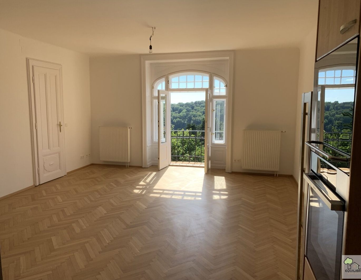 TRAUMLAGE - Rarität - Altbauwohnung mit Stil und Charakter - Großer Garten/Weingartenblick