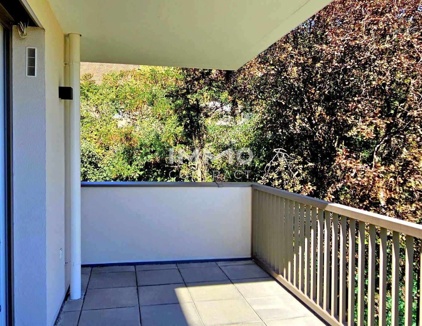 Geräumig - hell- modern - ruhig: 4-Zimmer-Wohnung mit großem Balkon - provisionsfrei!