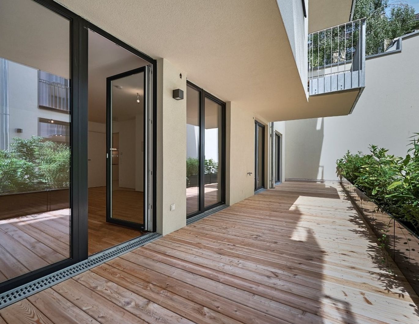 Naschmarktnähe, 2 Schlafzimmer, großer Garten!