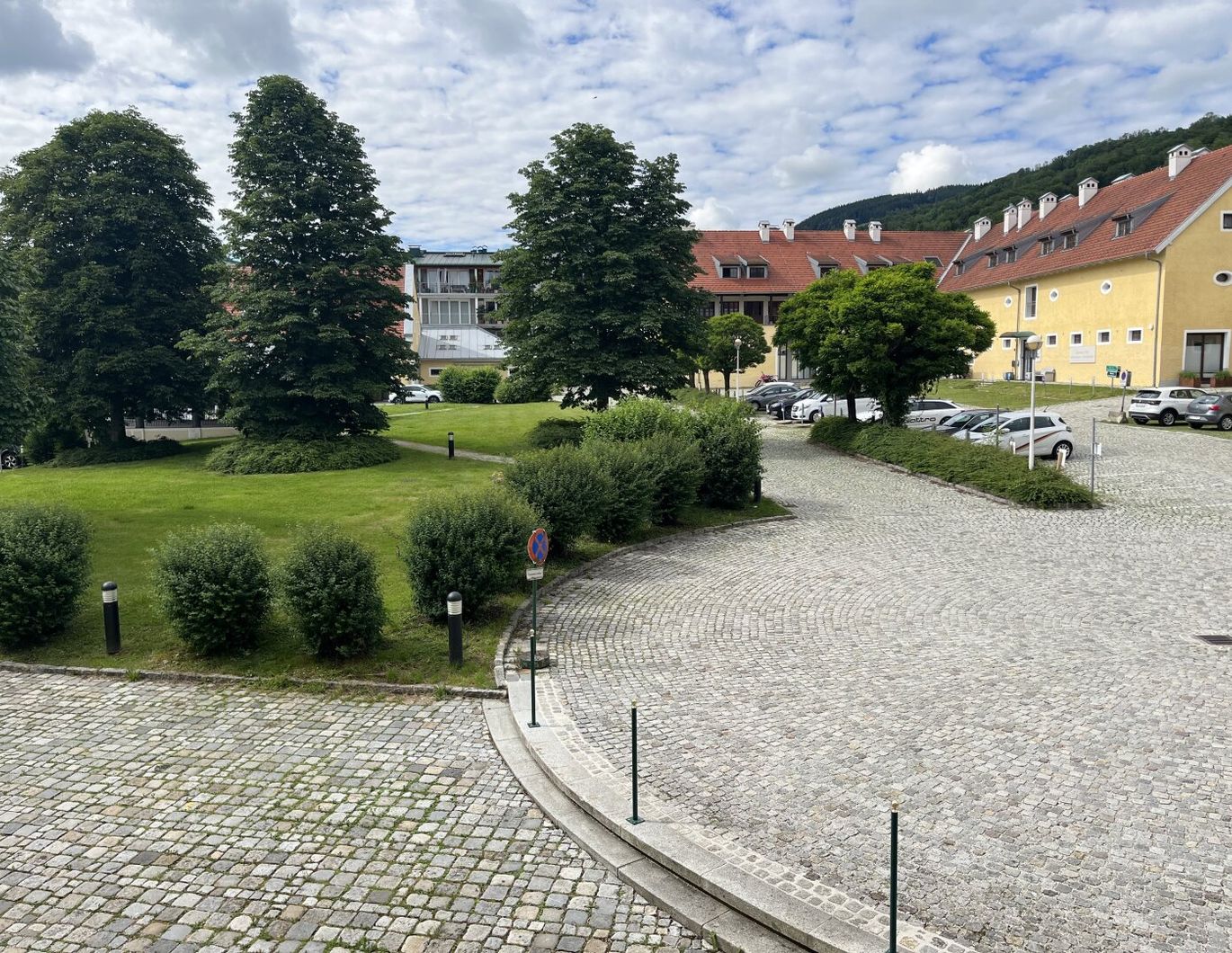 MONDSEE-Wohnen in exclusivem Ambiente! Schöne 3-Zimmer-Wohnung im Schlosshotel Mondsee zu vermieten