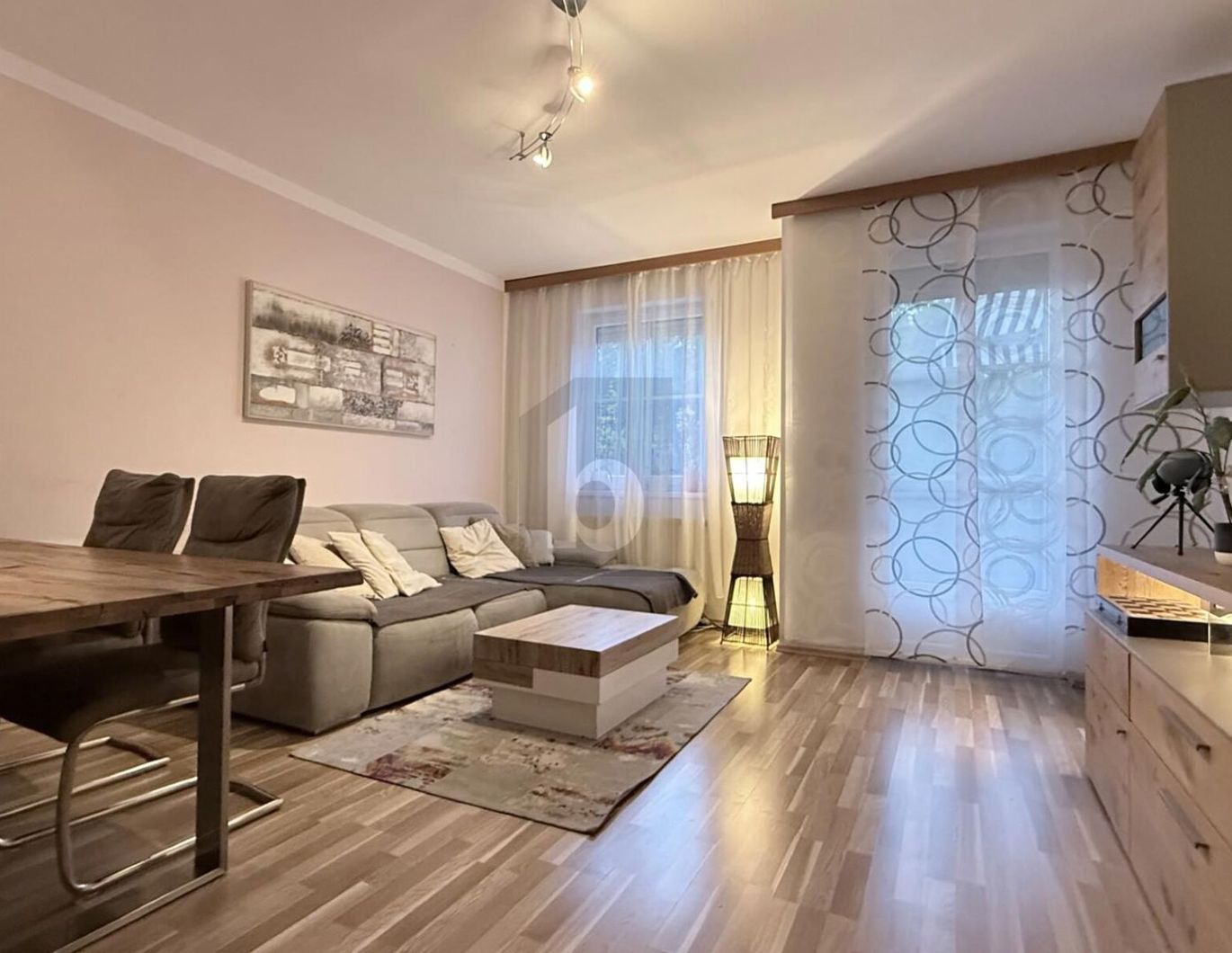 Preisreduktion! NÄHE MERKURCITY! BARRIEREFREI, MIT BALKON & PARKPLATZ!