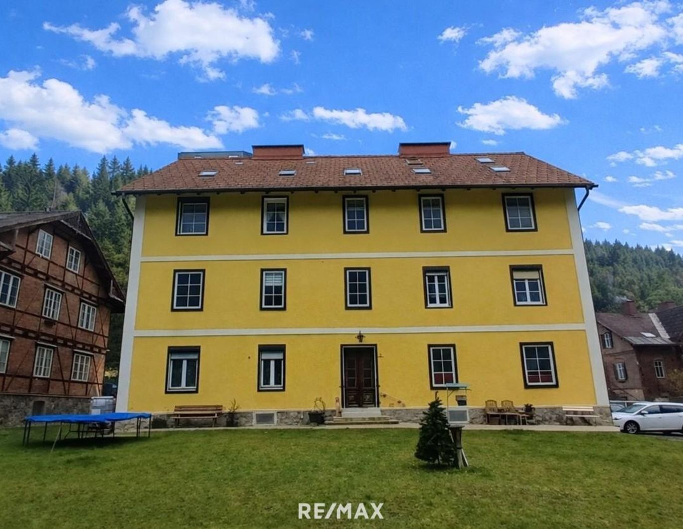 Solide 2-Zimmer-Wohnung mit Garage in Großveitsch