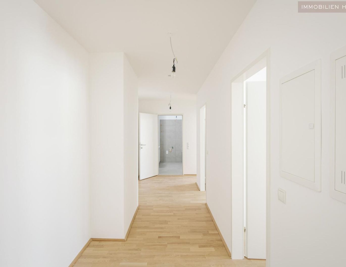 Perfekte 3 Zimmer plus großer Freifläche