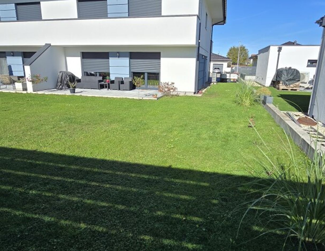 sofort zu beziehen ! Großzügiges, gemütliches Top Ausgestattetes Eckreihenhaus