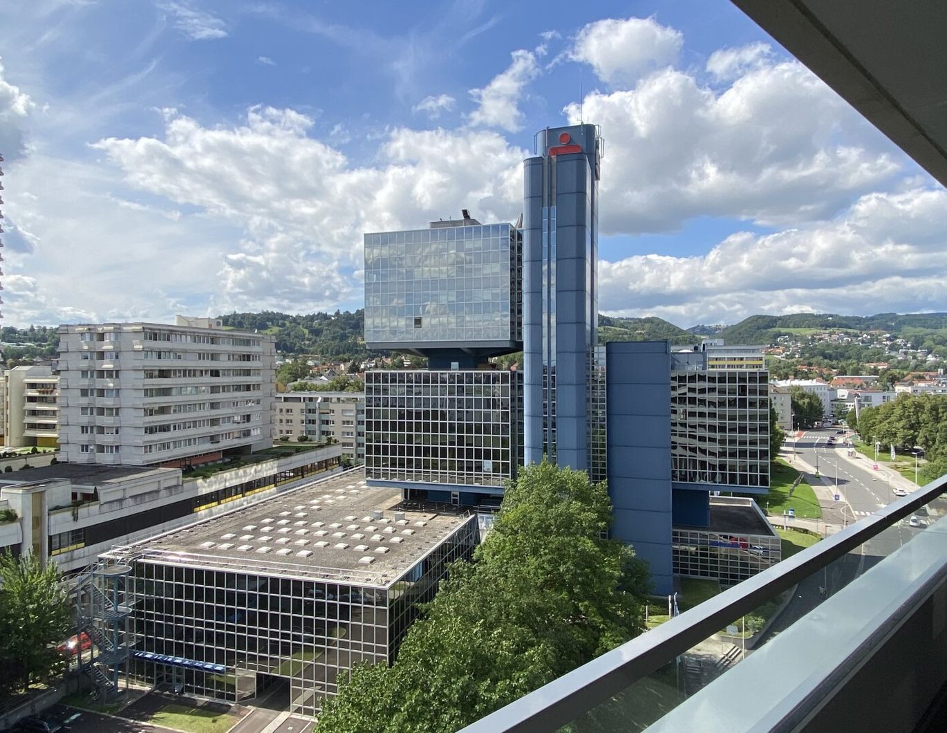 Microflat im Bruckner Tower, Top 10.15