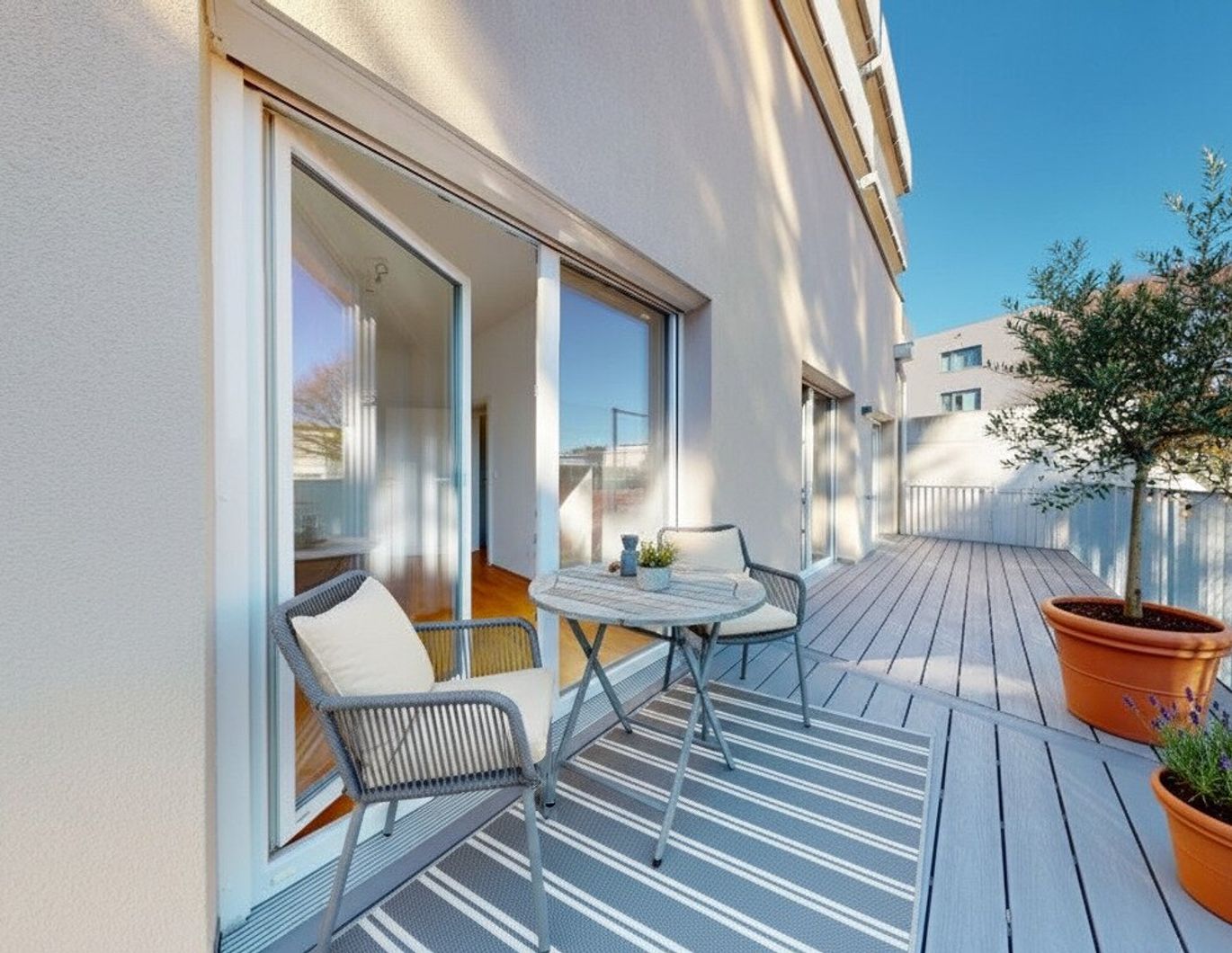 Provisionsfrei! EG-Wohntraum mit XL-Südostbalkon - Sonne & Freiraum genießen