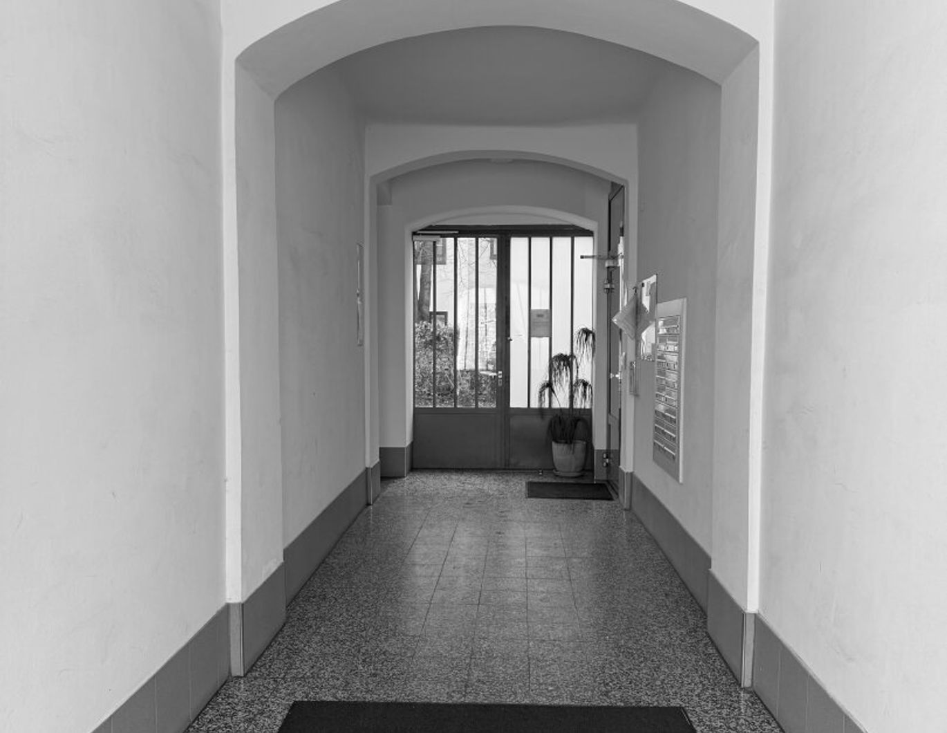 AltbauWohnung im Erdgeschoss