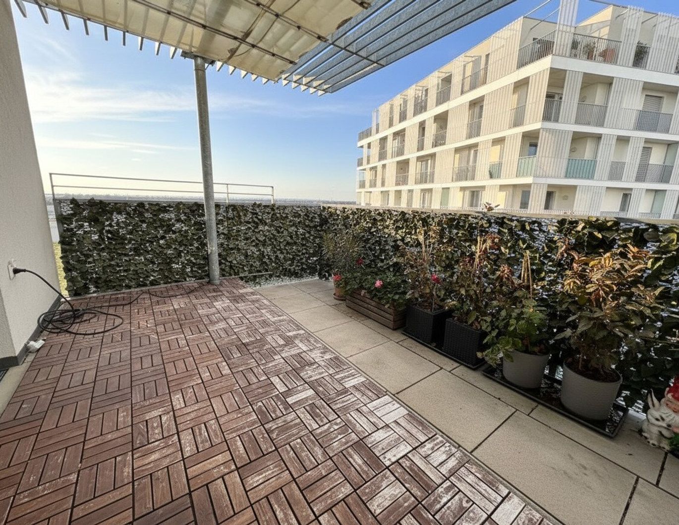 4-Zimmer-Wohntraum mit Aussicht - Balkon, Terrasse & Klimaanlage inklusive