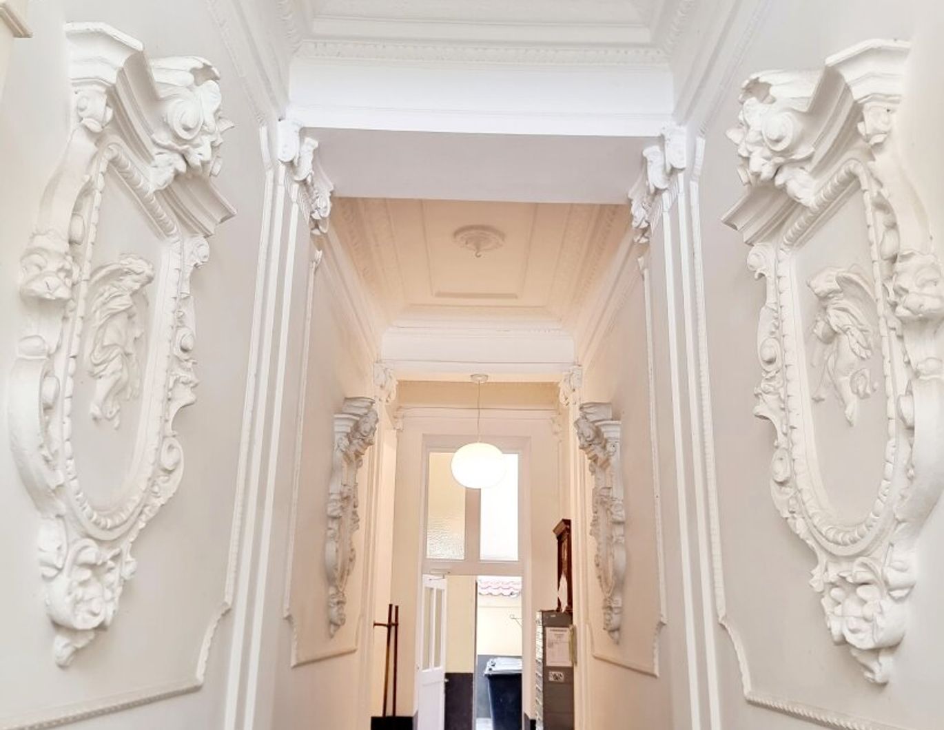 Smartes Wohnen über den Dächern! Raffiniert eingerichtet + Durchdacht bis ins Detail + Hofseitiger Balkon + Perfekte Infrastruktur und Anbindung! Jetzt zugreifen!