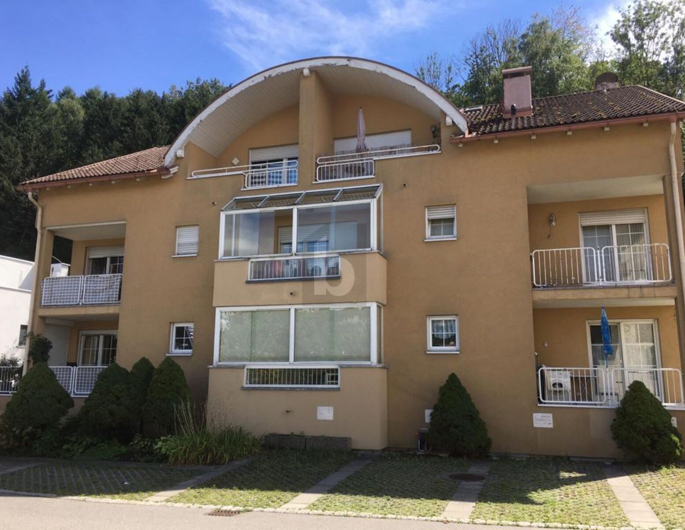 PREISHIT! IN TOP LAGE UND GRENZNÄHE MIT BALKON