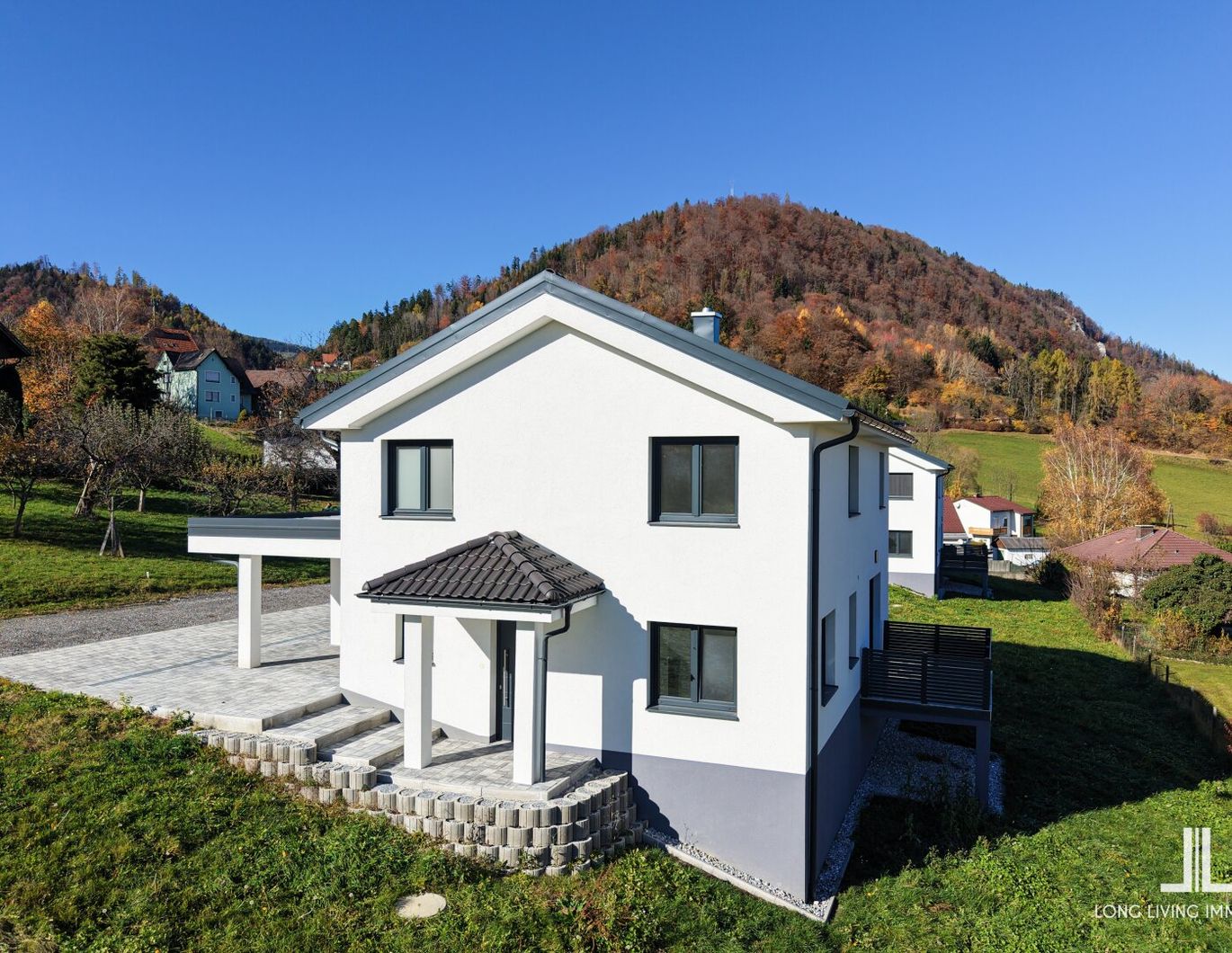 Erstbezug: Helles Einfamilienhaus in familienfreundlicher Umgebung