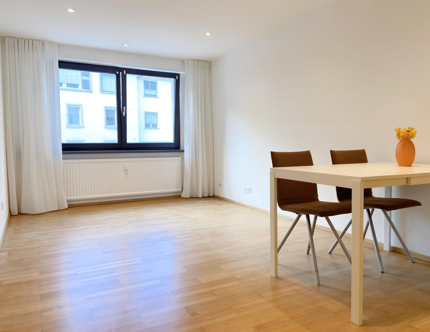 Städtisch & gemütlich: frisch renovierte 2-Zimmerwohnung mit TG in Feldkirch zu vermieten!