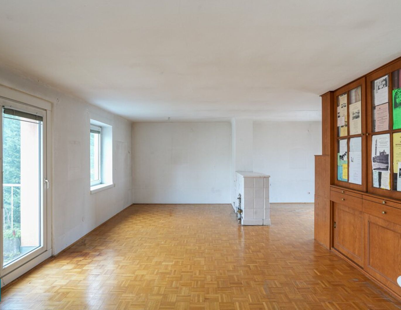 SANIERUNGSBEDÜRFTIGE 2 - ZIMMER WOHNUNG MIT 2 TERRASSEN