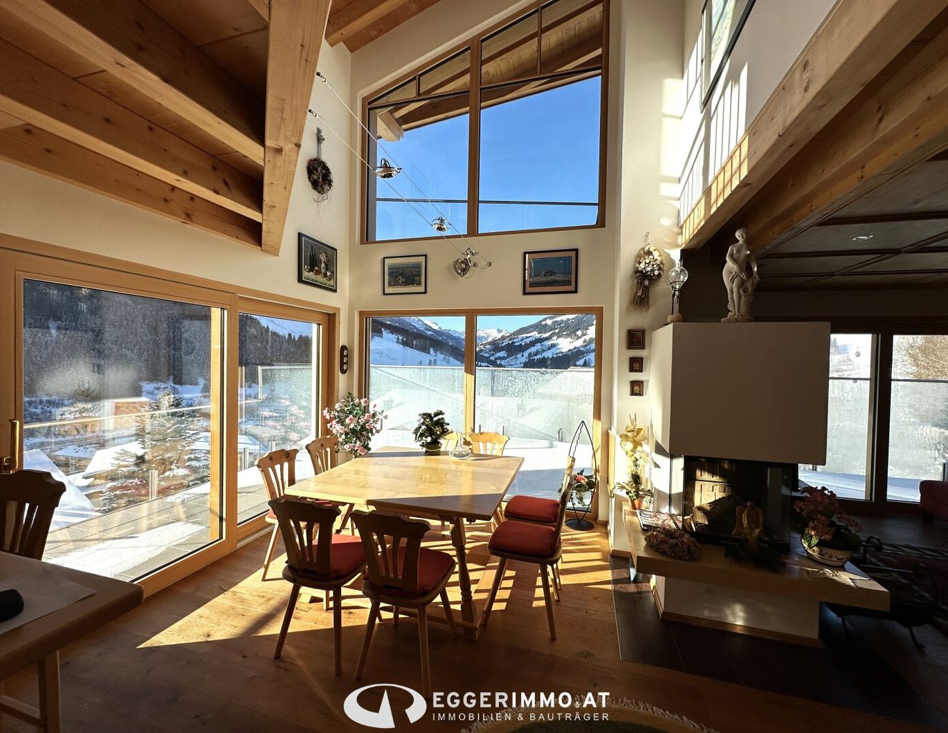 5753 Saalbach/Hinterglemm : Rarität ! exklusives Einfamilienhaus 192m² Whnfl.neben der Skipiste ! unverbaubarer Weitblick ! 4 SZ, Garage ! 2 Parkplätze !