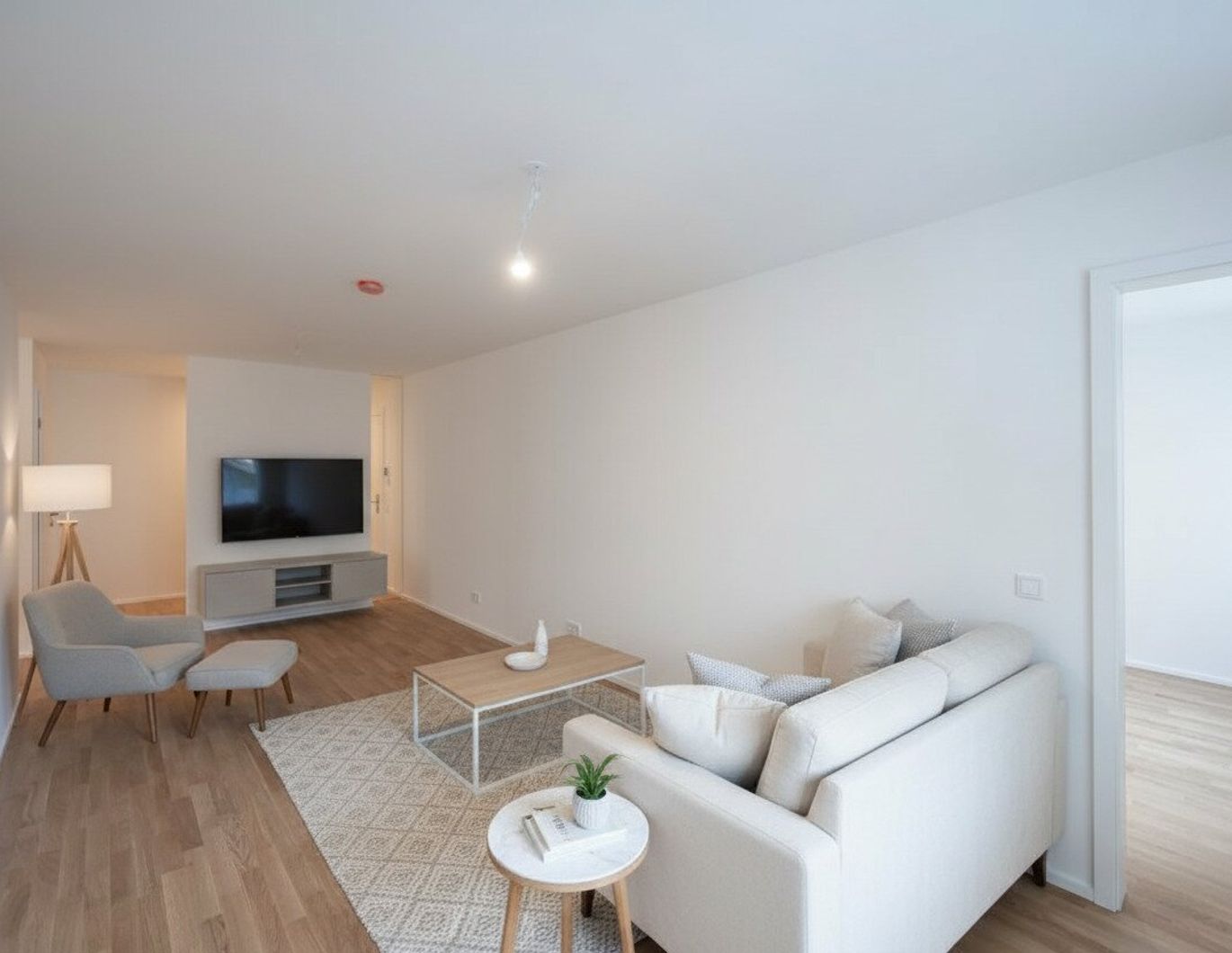 ++MOLLARD 50++ Außergewöhnliche 3-Zimmer-Wohnung mitten im Herzen der Stadt (1/7)
