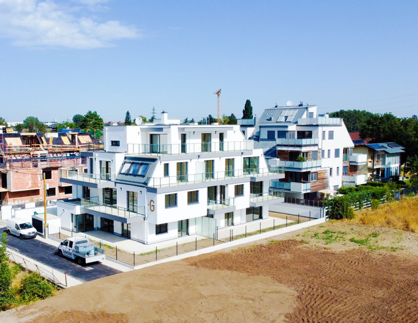 Grün, ruhig und dennoch zentral nahe Lobau. Schlüsselfertige 3-Zimmer Wohnung mit großer Terrasse