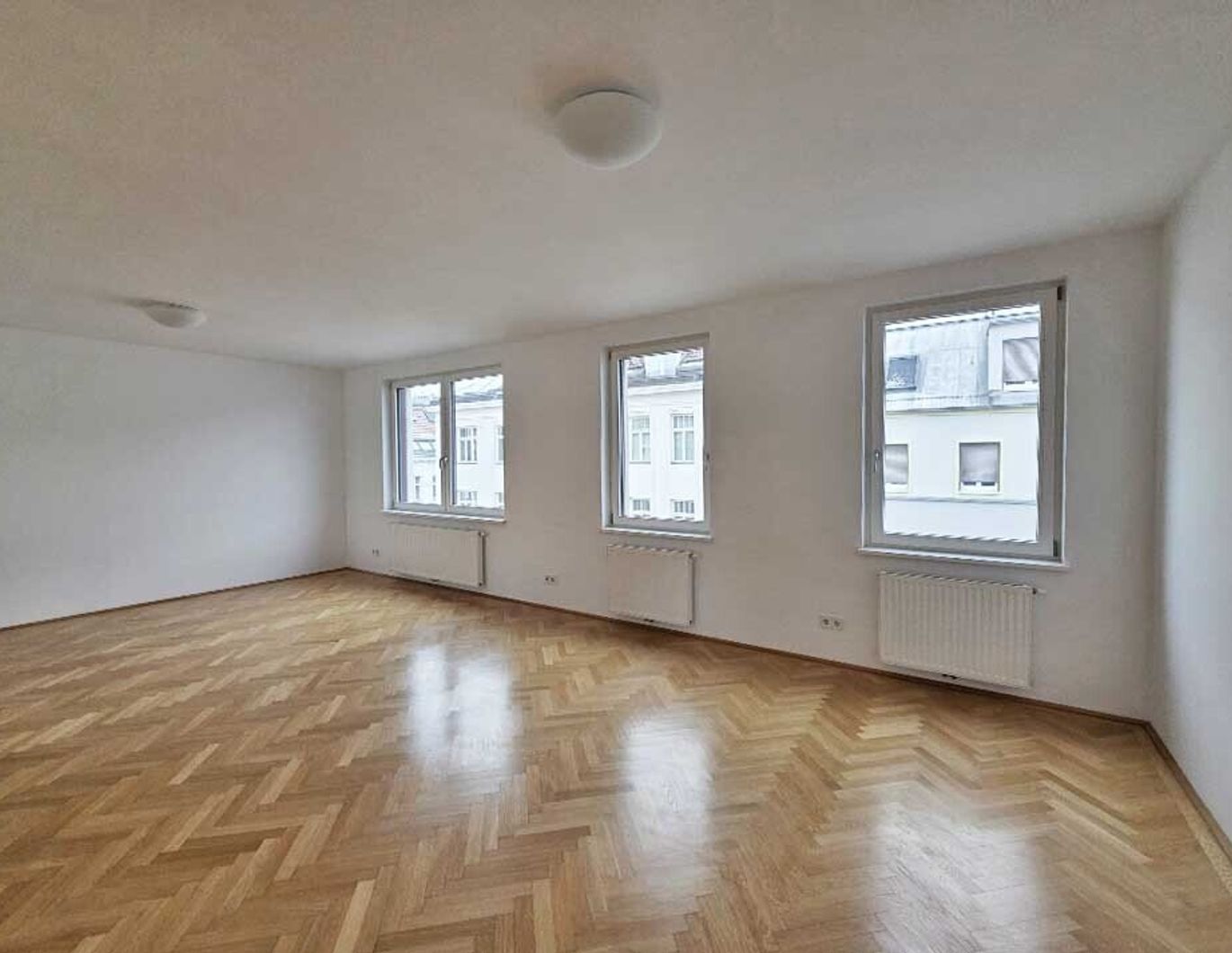 SOLLINGERGASSE | exklusive 4-Zimmer-DG-Maisonette in Ruhelage